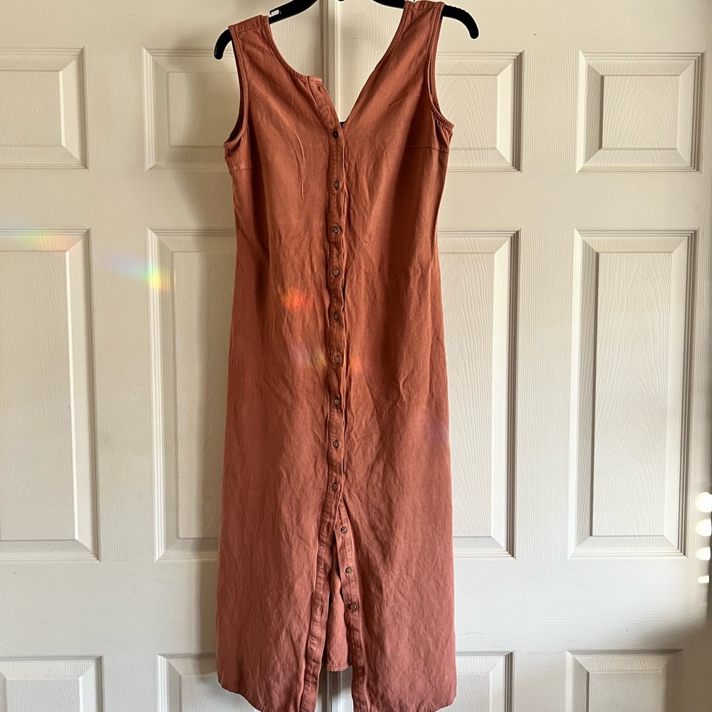 Brown Sleeveless V-Neck Midi Sheath Dress